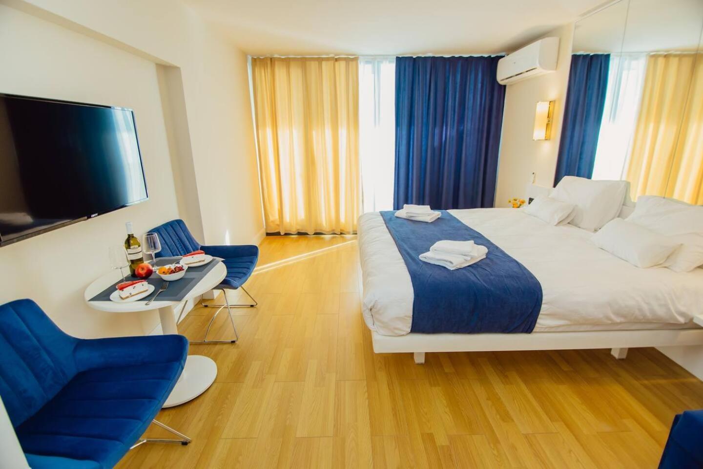 Orbi City Block A Floor 10 Room 40 Батуми Екстериор снимка