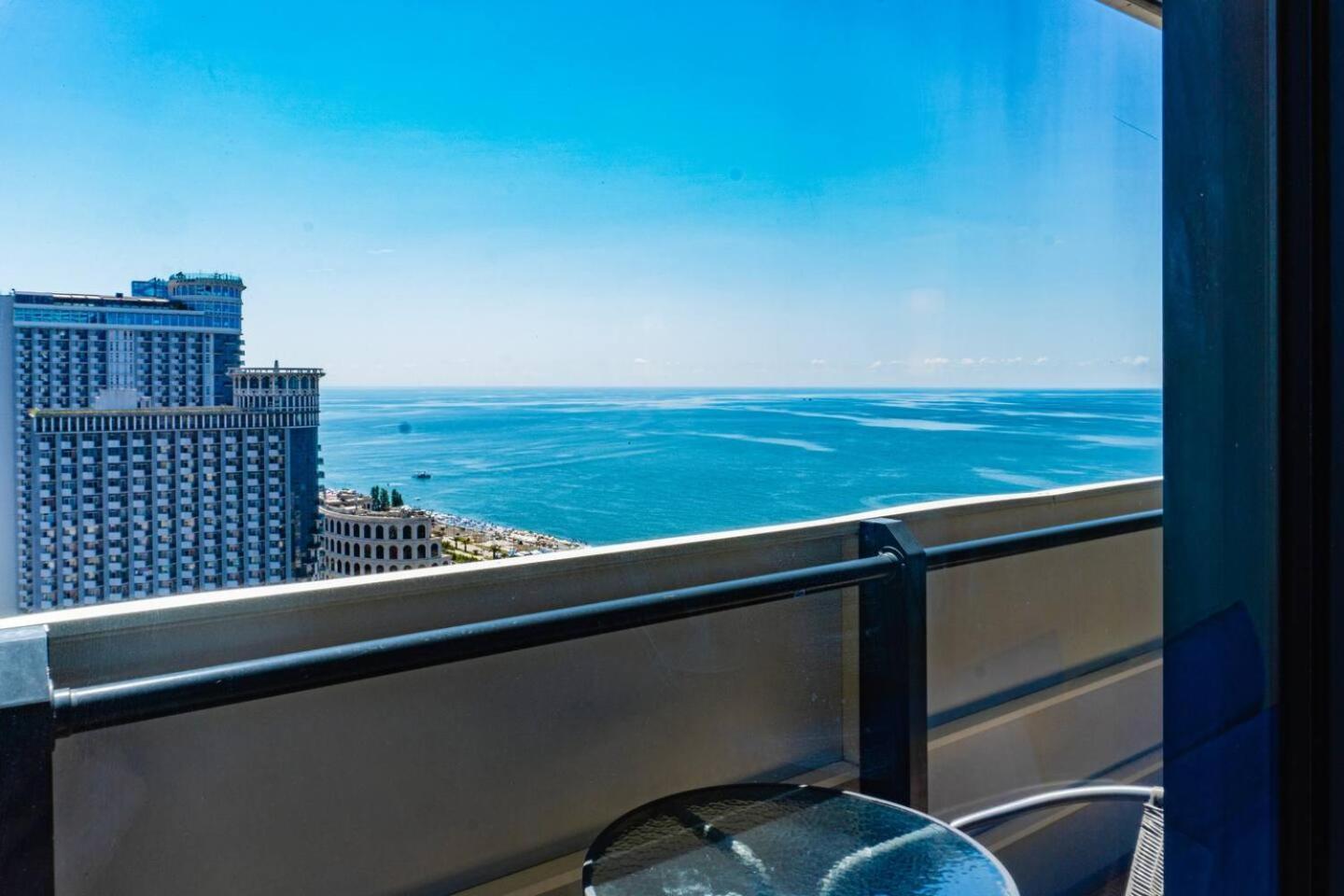Orbi City Block A Floor 10 Room 40 Батуми Екстериор снимка